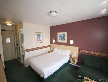 Days Sheffield South Hotel